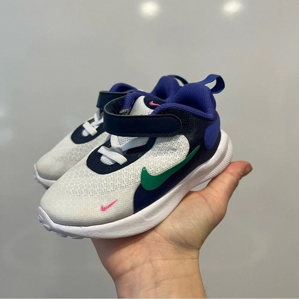 Nike revolution toddler